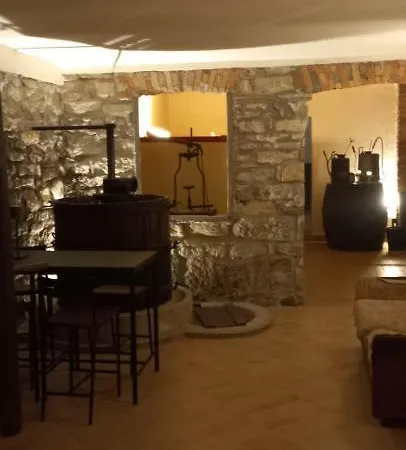 1929 Wine Food Relax 4* אקווי טרמה